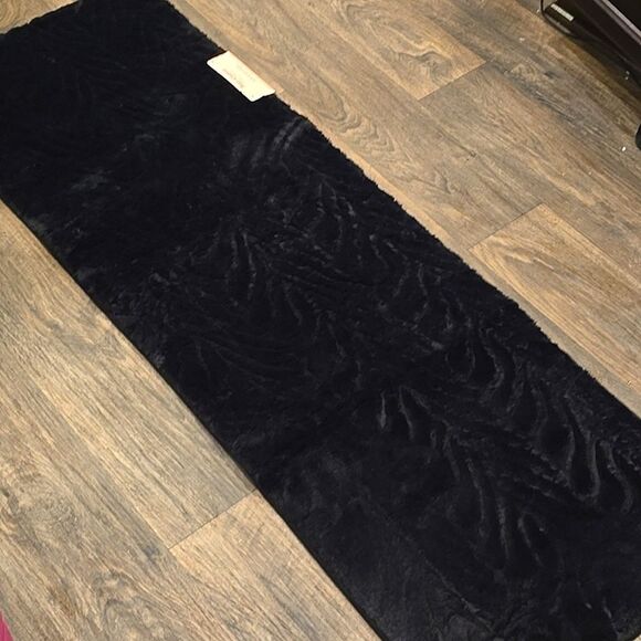 Juicy Couture Home Plush Accent Runner- Black - Picture 3 of 9